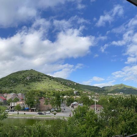 Yolyans Hotel Goris Luaran gambar