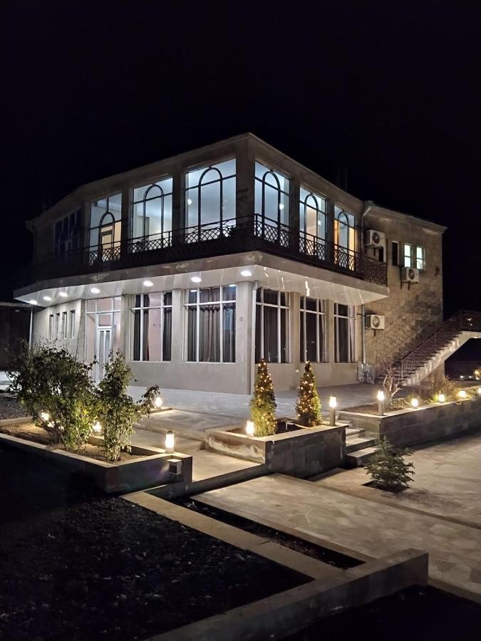 Yolyans Hotel Goris Luaran gambar